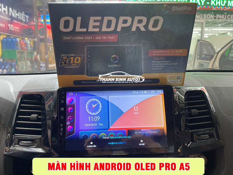 Màn hình Android OledPro A5 lắp cho xe Fortuner tại Thanh Bình Auto